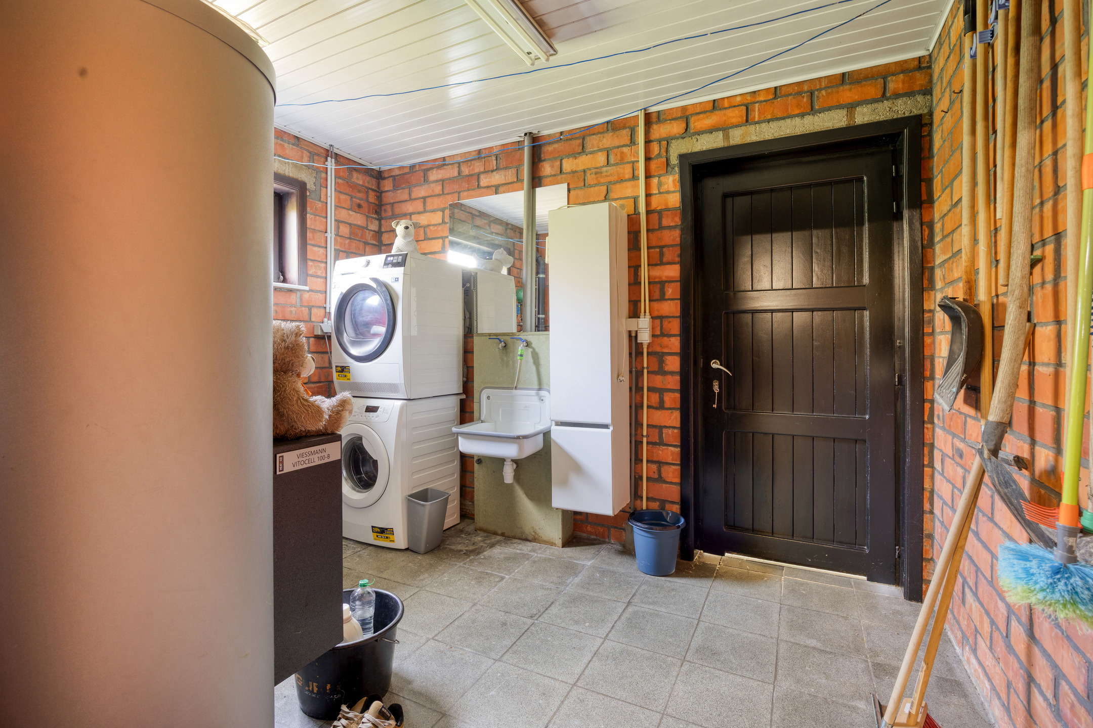 b56d536665a14d248743a709f2a66f35.jpg