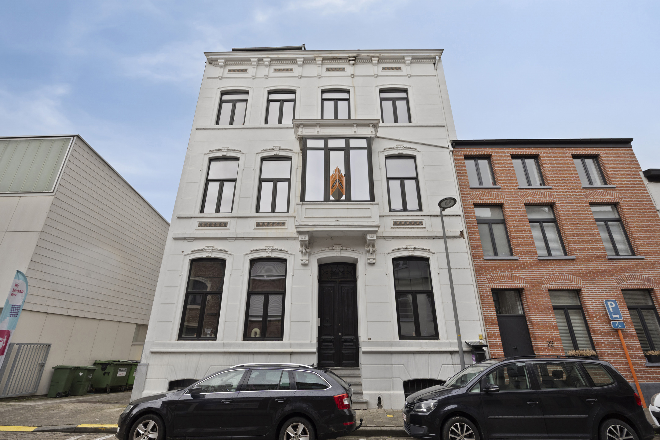 9b9efc2863594b1f9fb6f756444a81eb.jpg