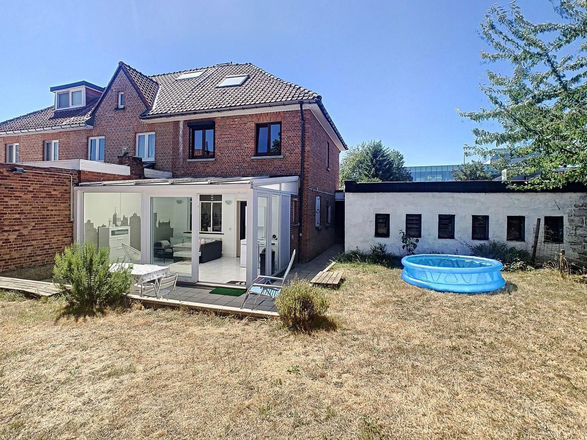 908697d244774ac7bb6a239b709588c4.jpg