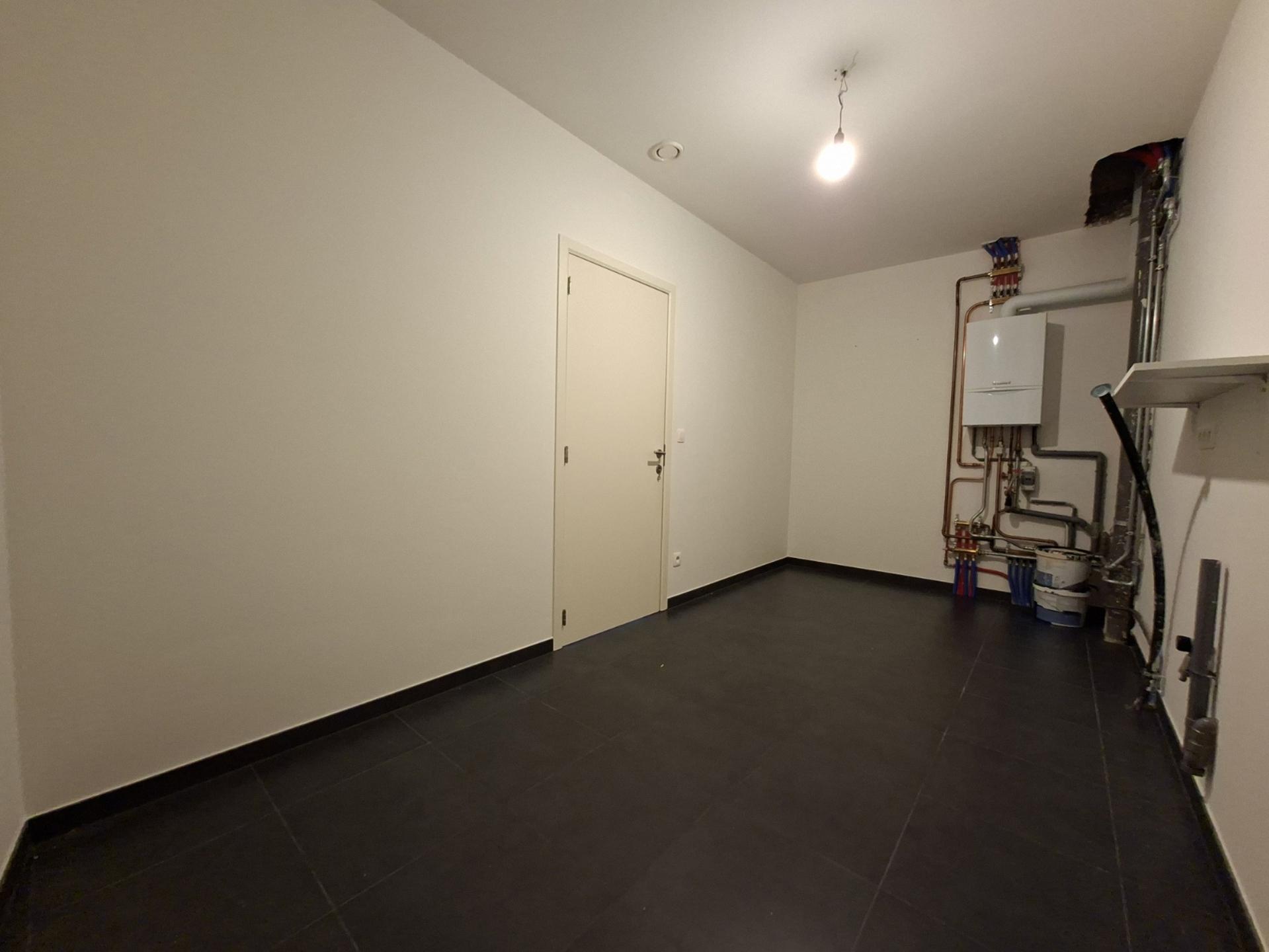 22afd0f56a124728b8dbf4ca4cf39aef.jpg